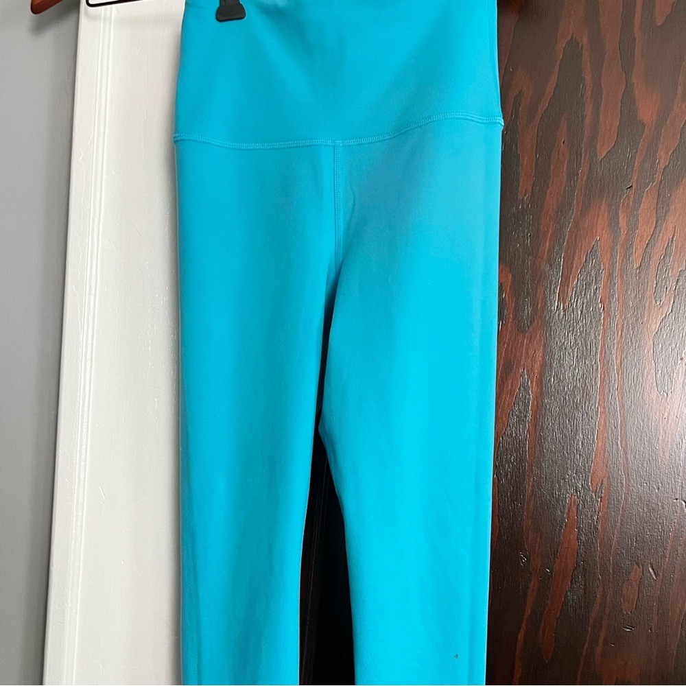 Tiffany Blue Carbon 38 workout pants